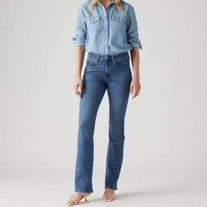 Levi's 725 High Rise Bootcut Jeans Size 27